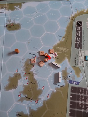 10 HMS Glasgow melduje wykonanie zadania.jpg