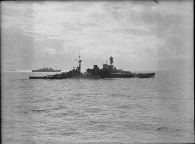 02 HMS Repulse.jpg